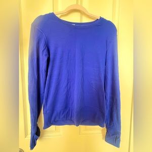 Lululemon long sleeve with Thumbholes